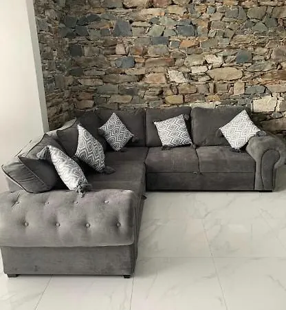 Lisvarna House شقة