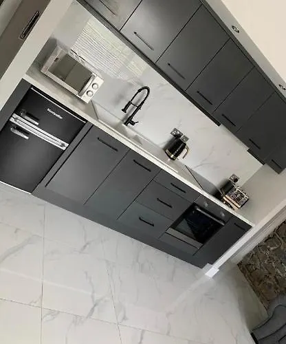 Lisvarna House * בונקראנה